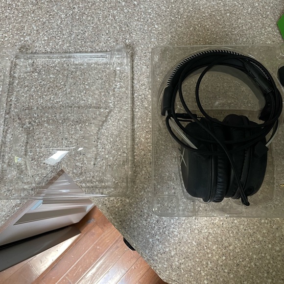 HyperX Xbox One Headset - Picture 3 of 3